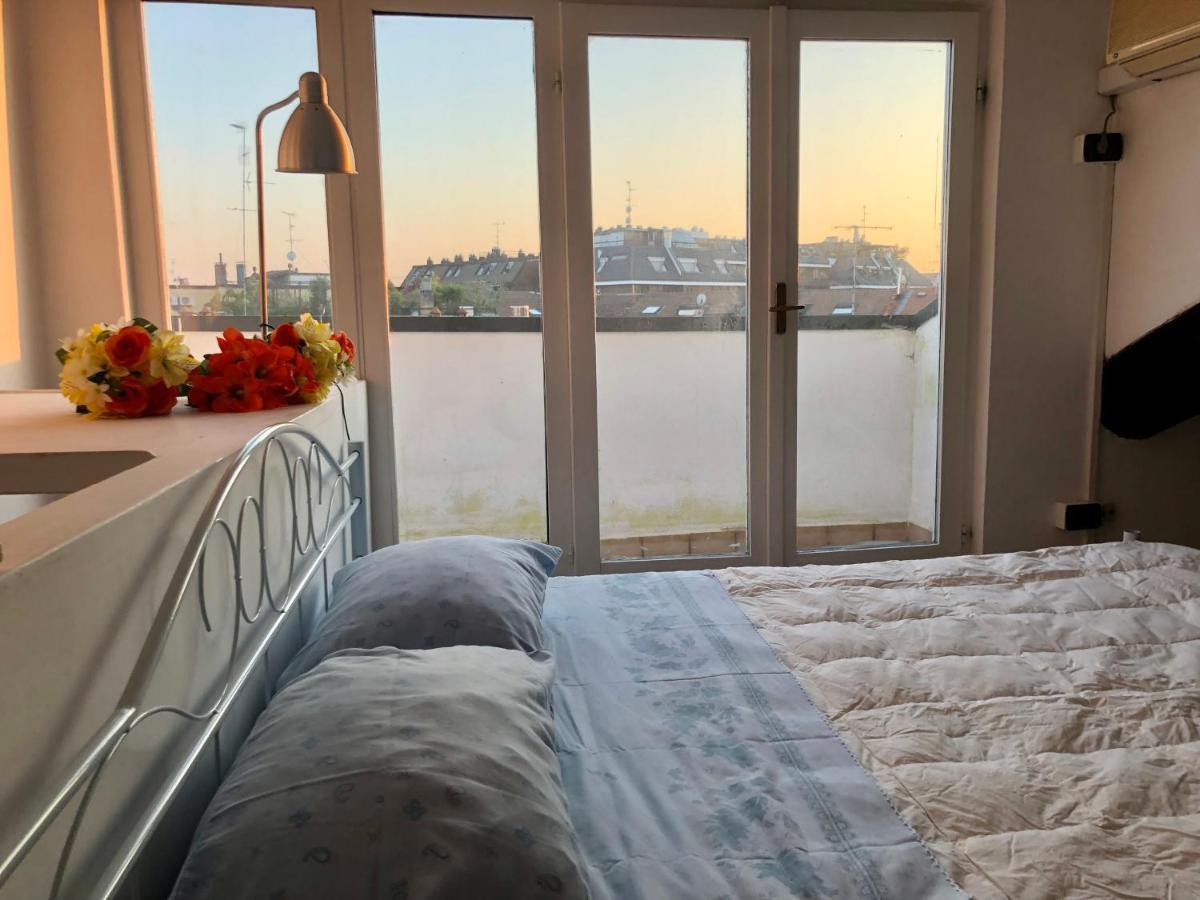 Charming 1-Bed Apartment In Milano Kültér fotó