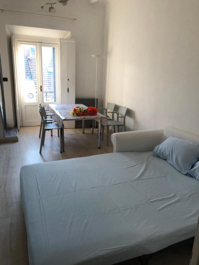 Charming 1-Bed Apartment In Milano Kültér fotó