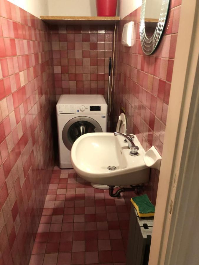 Charming 1-Bed Apartment In Milano Kültér fotó